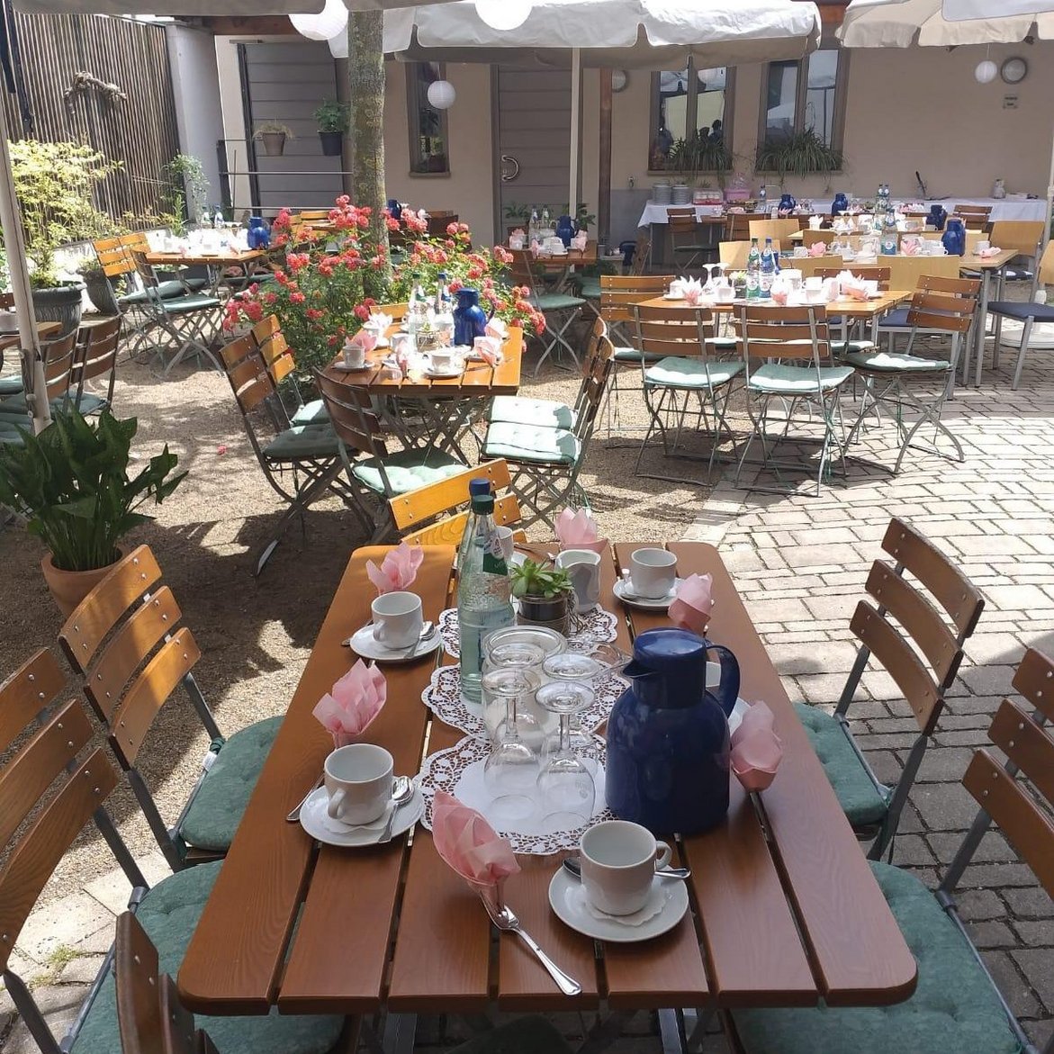 Biergarten im Löwenhof