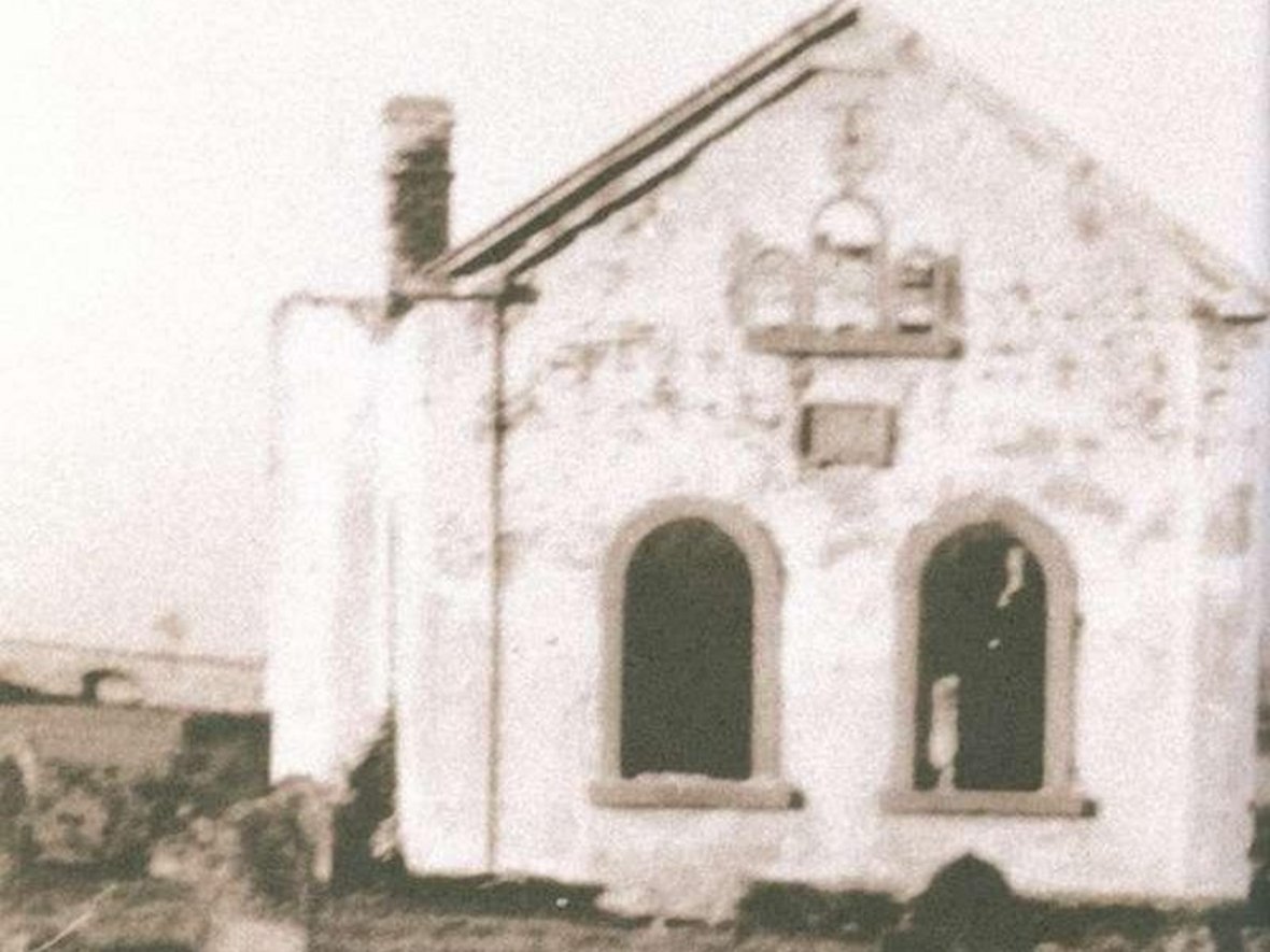 Historisches Waschhaus am Judenfriedhof in Rödelsee